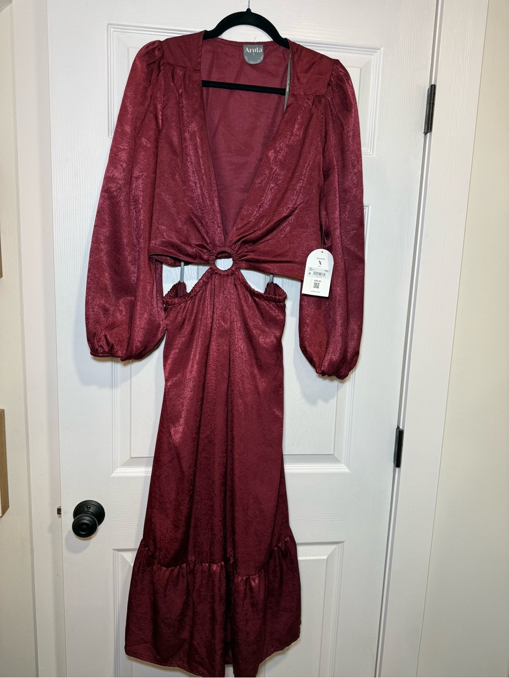 ARULA Burgundy Ring-Cutout Long Sleeve Maxi Dress NWT
